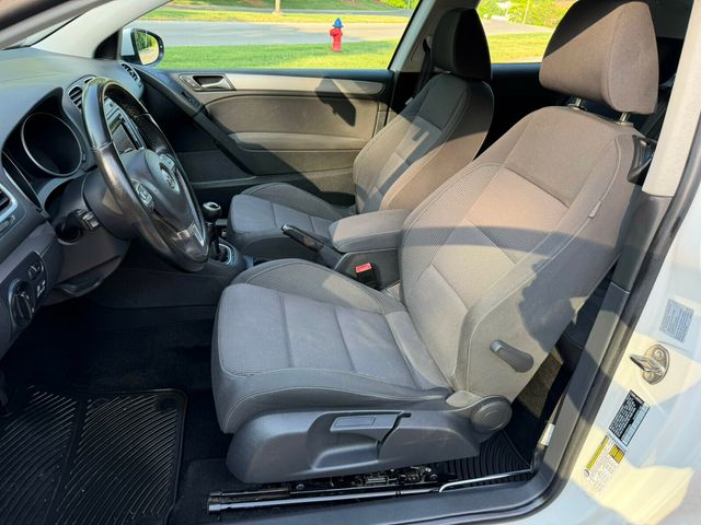 2010 Volkswagen Golf TDI Diesel, 40MPG!!!, Super Rare, Six Speed Manual Transmission - 23017876 - 13