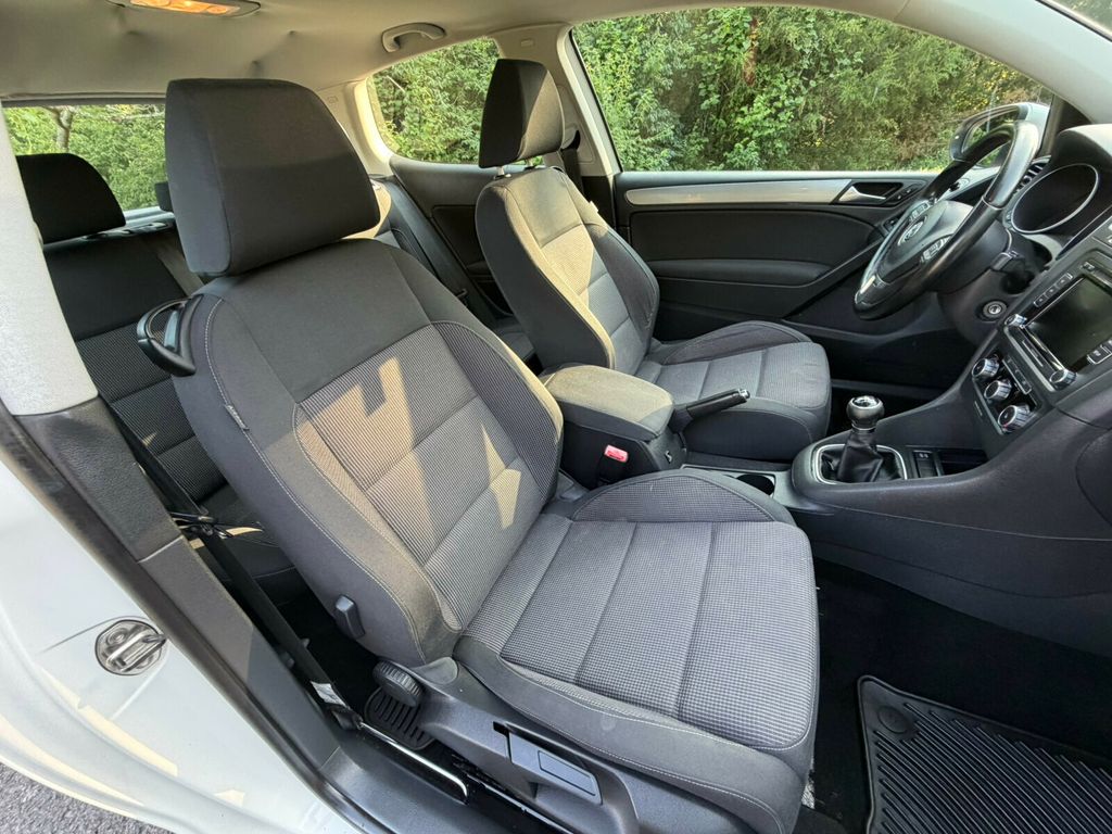 2010 Volkswagen Golf TDI Diesel, 40MPG!!!, Super Rare, Six Speed Manual Transmission - 23017876 - 22