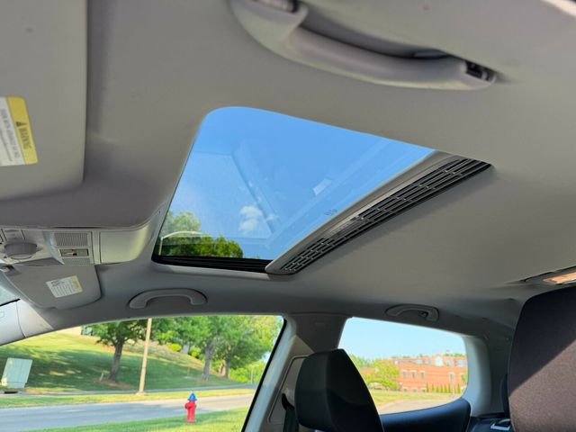 2010 Volkswagen Golf TDI Diesel, 40MPG!!!, Super Rare, Six Speed Manual Transmission - 23017876 - 24