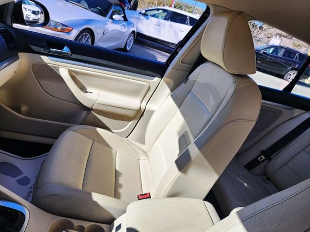 2010 Volkswagen Jetta Sedan 4dr Automatic Limited PZEV - 22934150 - 13