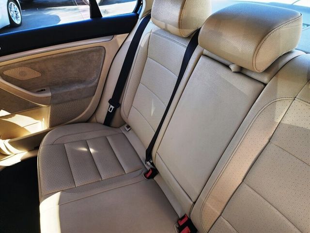 2010 Volkswagen Jetta Sedan 4dr Automatic Limited PZEV - 22934150 - 14