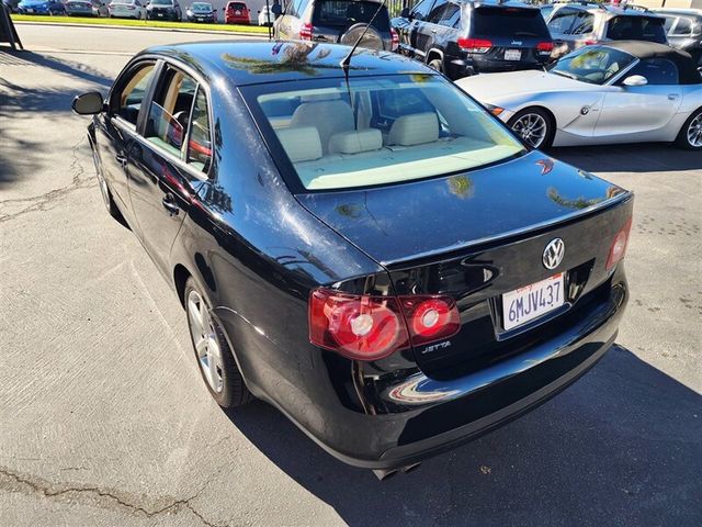 2010 Volkswagen Jetta Sedan 4dr Automatic Limited PZEV - 22934150 - 25