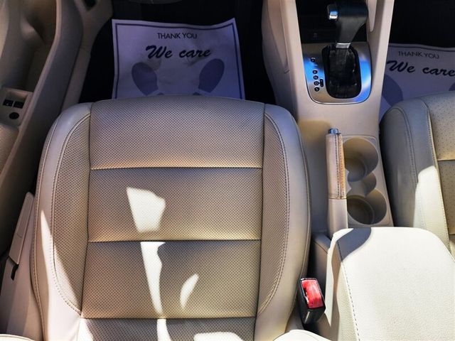 2010 Volkswagen Jetta Sedan 4dr Automatic Limited PZEV - 22934150 - 37