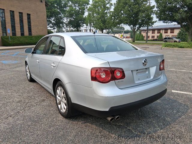2010 Volkswagen Jetta Sedan 4dr Automatic Limited PZEV - 23055247 - 4