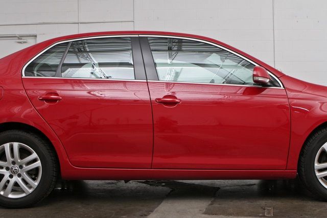 2010 Volkswagen Jetta Sedan 4dr DSG TDI - 12272950 - 22