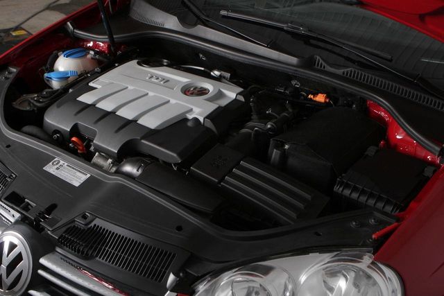 2010 Volkswagen Jetta Sedan 4dr DSG TDI - 12272950 - 33