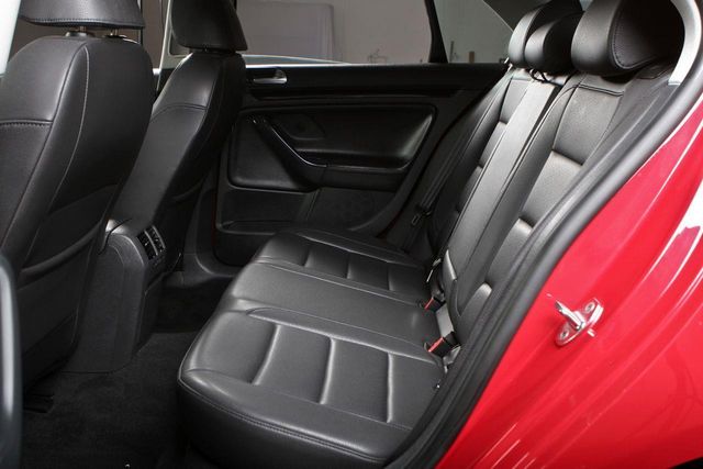 2010 Volkswagen Jetta Sedan 4dr DSG TDI - 12272950 - 43