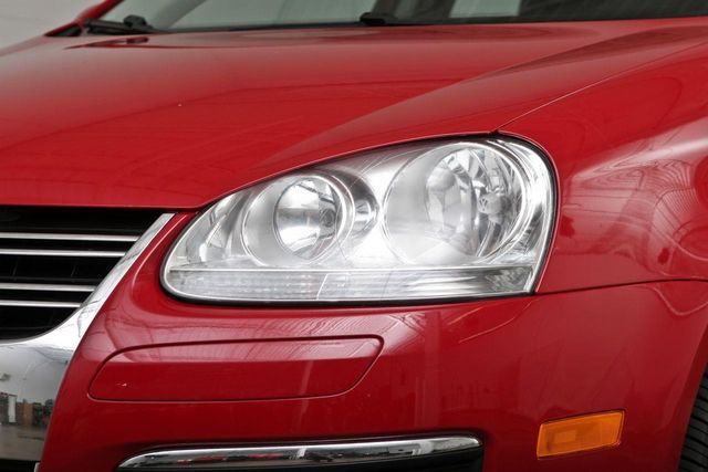 2010 Volkswagen Jetta Sedan 4dr DSG TDI - 12272950 - 8