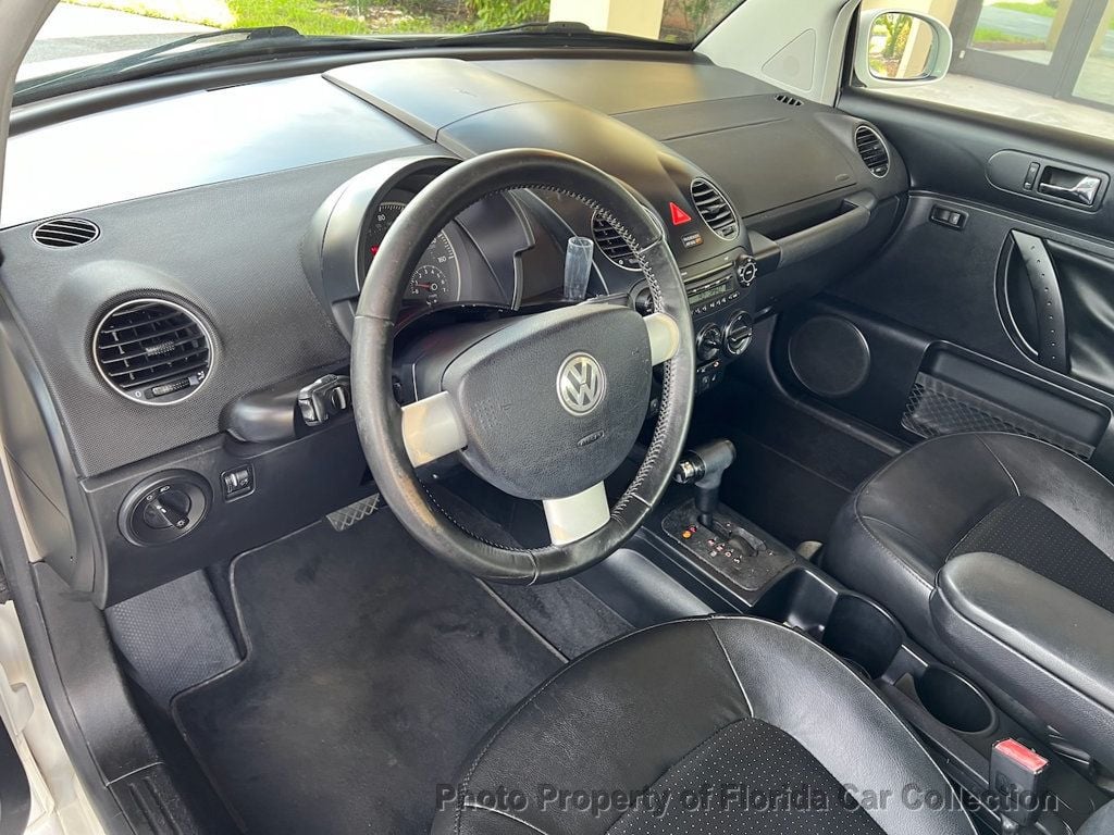 2010 Volkswagen Beetle photo 30