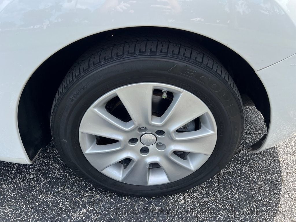 2010 Volkswagen Beetle photo 60