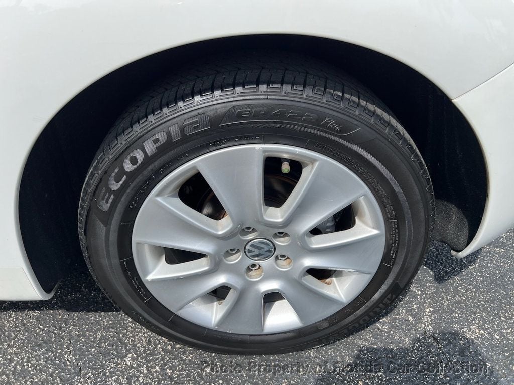 2010 Volkswagen Beetle photo 62