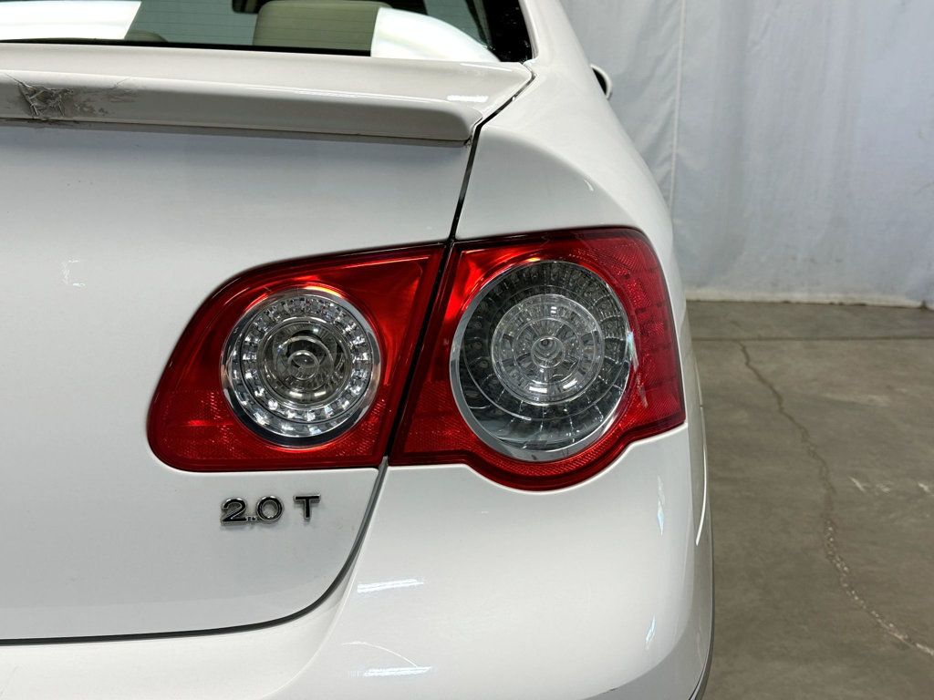 2010 Volkswagen Passat Sedan 4dr DSG Komfort FWD - 23040252 - 11