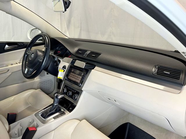 2010 Volkswagen Passat Sedan 4dr DSG Komfort FWD - 23040252 - 20