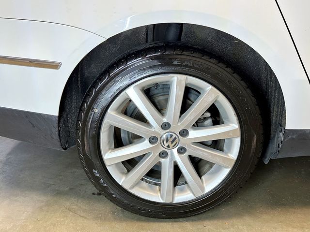 2010 Volkswagen Passat Sedan 4dr DSG Komfort FWD - 23040252 - 36