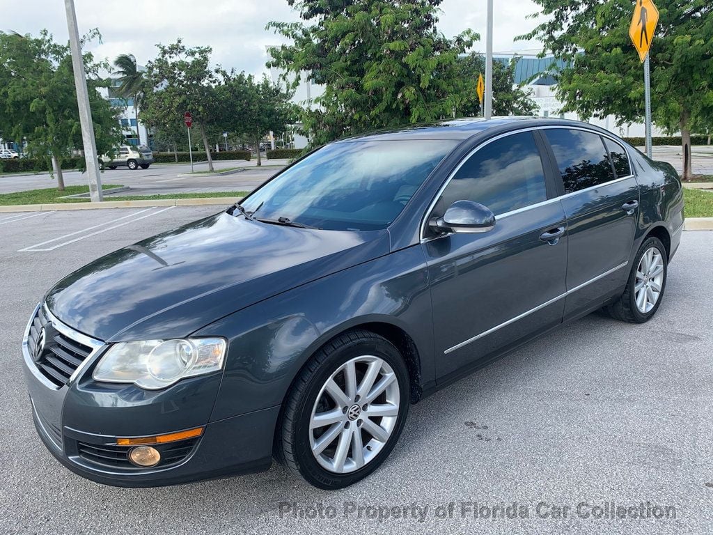 2010 Volkswagen Passat Sedan DSG Komfort FWD - 22688589 - 0