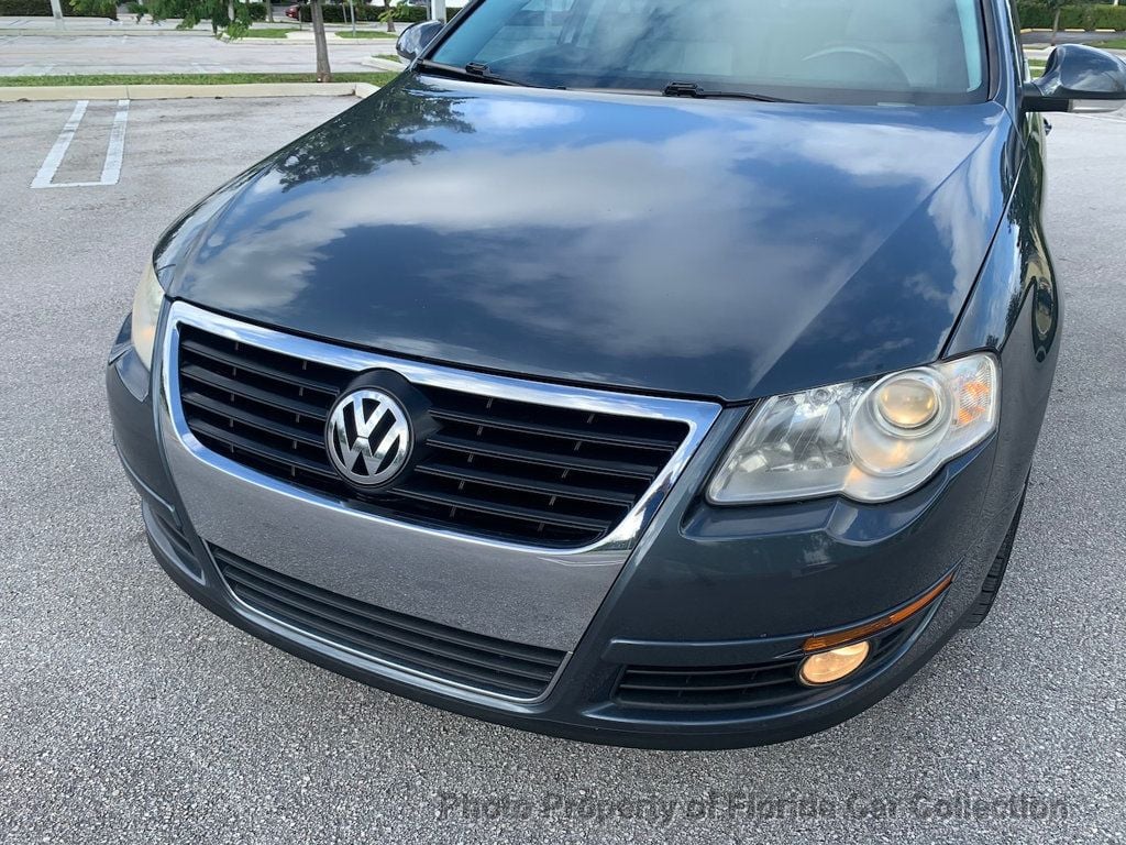 2010 Volkswagen Passat Sedan DSG Komfort FWD - 22688589 - 23