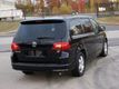 2010 Volkswagen Routan SE - 22656635 - 12