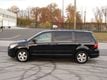 2010 Volkswagen Routan SE - 22656635 - 5