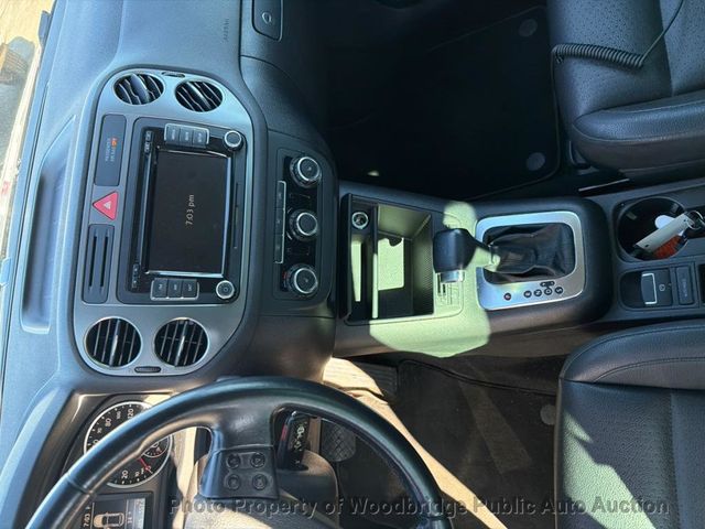 2010 Volkswagen Tiguan FWD 4dr Automatic S - 23001227 - 9