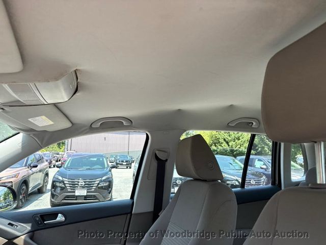 2010 Volkswagen Tiguan FWD 4dr Automatic S - 23054470 - 7