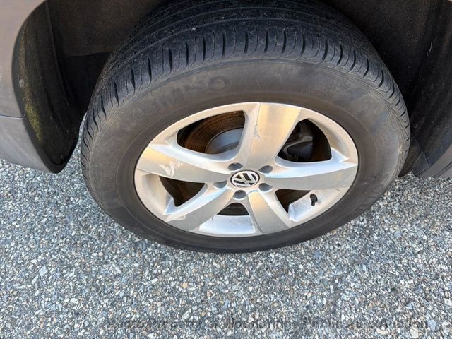 2010 Volkswagen Tiguan FWD 4dr Wolfsburg - 22964939 - 13