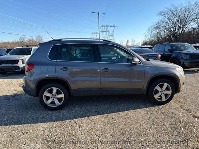 2010 Volkswagen Tiguan FWD 4dr Wolfsburg - 22964939 - 1