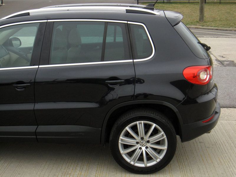 2010 Volkswagen Tiguan SE - 22356756 - 7