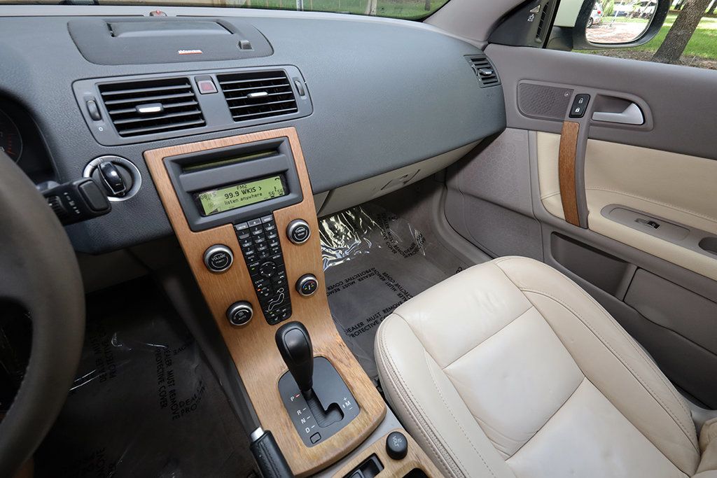 2010 Volvo C70 T5 - 22906580 - 10