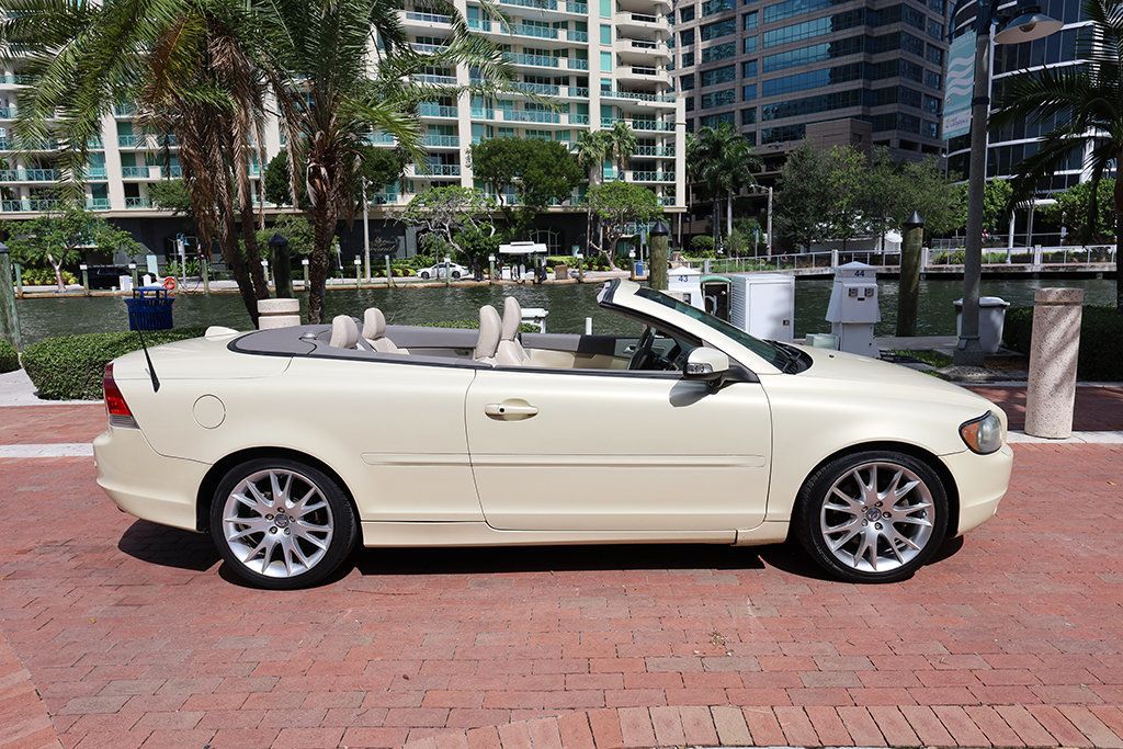 2010 Volvo C70 T5 - 22906580 - 24