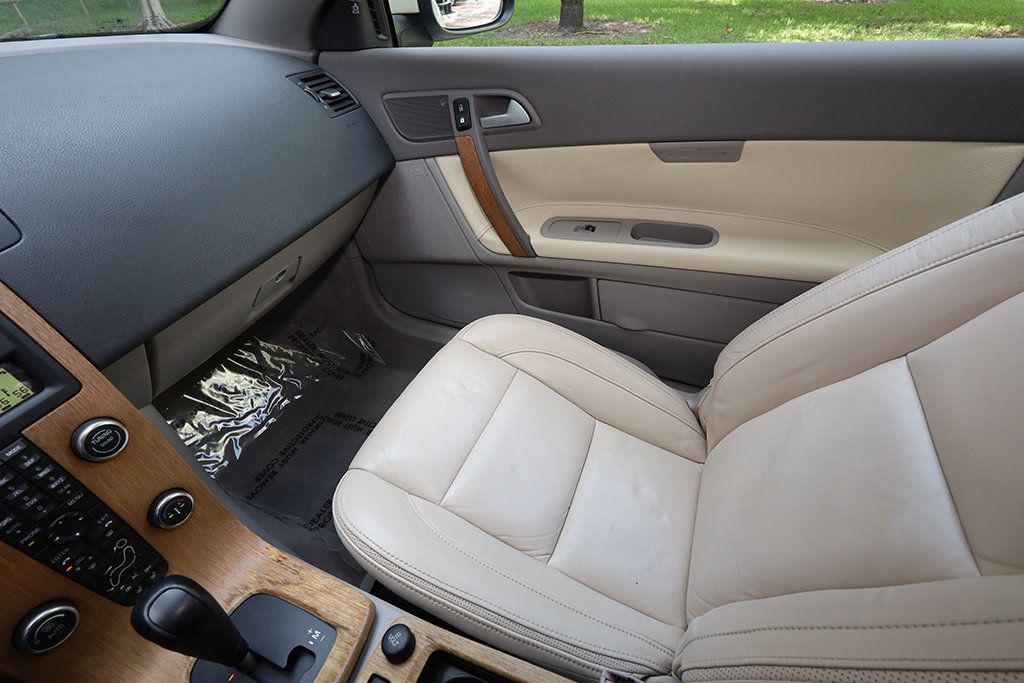 2010 Volvo C70 T5 - 22906580 - 32