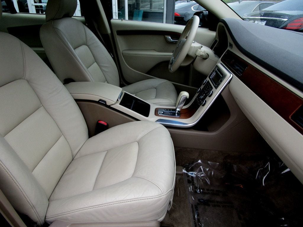 2010 Volvo S80 3.2 photo 13