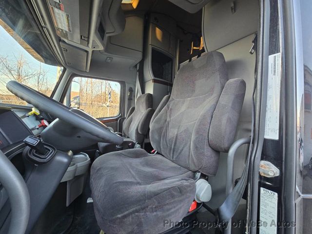2010 Volvo VNL 6X4 2dr Conventional New Generation - 22997381 - 11