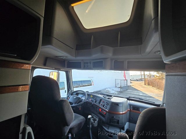 2010 Volvo VNL 6X4 2dr Conventional New Generation - 22997381 - 25