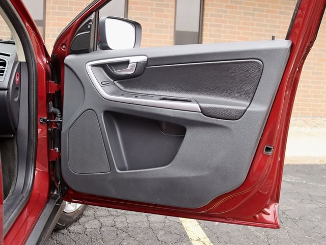 2010 Volvo XC60 AWD T6 4dr 3.0T w/ Panoramic Roof - 22994354 - 27