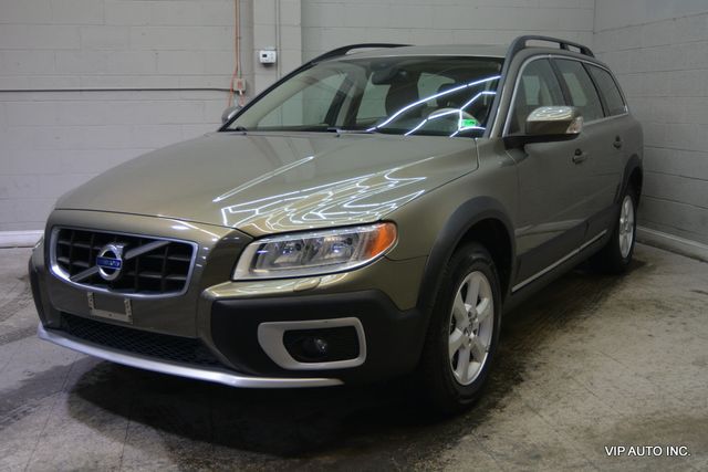 2010 Volvo XC70 3.2 Wagon 4D - 22979626 - 1