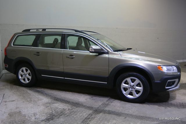 2010 Volvo XC70 3.2 Wagon 4D - 22979626 - 26