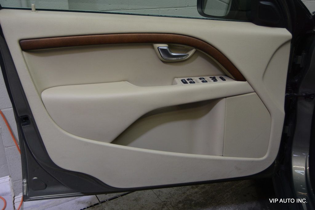 2010 Volvo XC70 3.2 Wagon 4D - 22979626 - 6