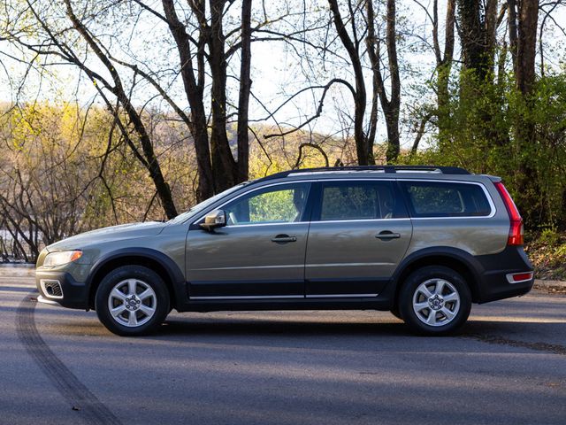 2010 Volvo XC70 Dealer serviced - 23004015 - 13