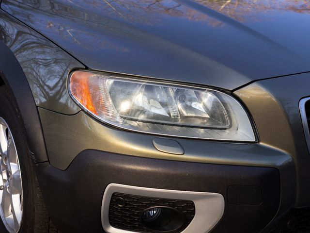 2010 Volvo XC70 Dealer serviced - 23004015 - 21