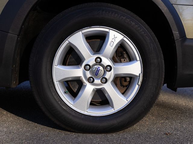 2010 Volvo XC70 Dealer serviced - 23004015 - 24