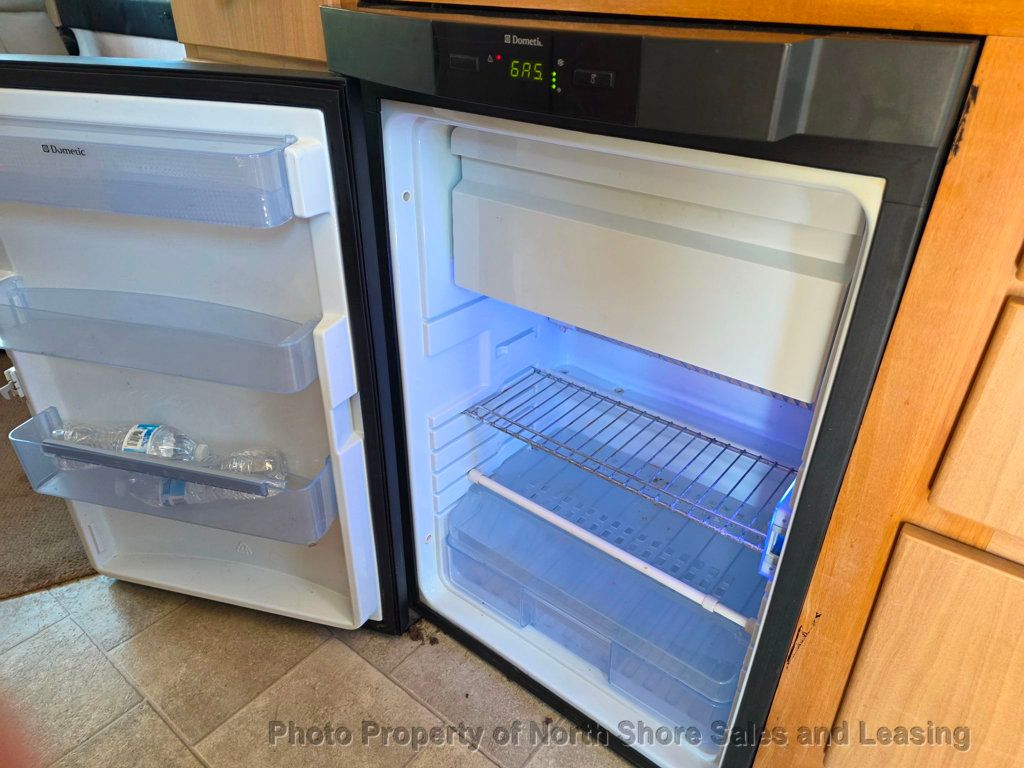 2010 Winnebago Sprinter ERA Limited 170R - 23000330 - 17