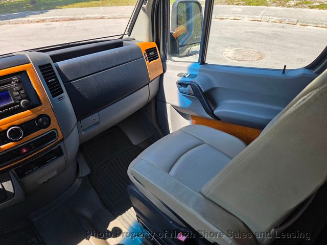 2010 Winnebago Sprinter ERA Limited 170R - 23000330 - 35