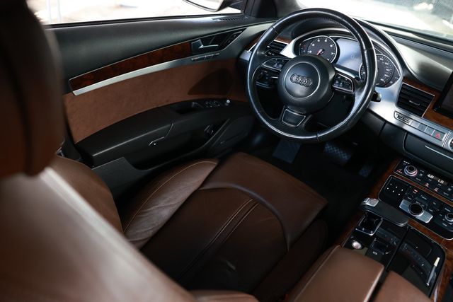 2011 Audi A8 4dr Sedan - 22995875 - 22