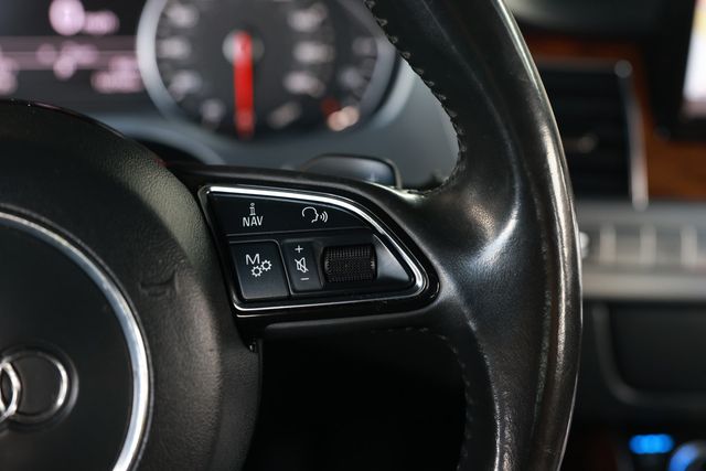 2011 Audi A8 4dr Sedan - 22995875 - 30