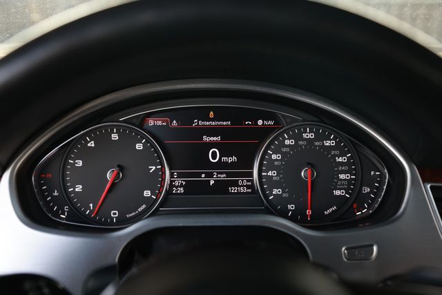 2011 Audi A8 4dr Sedan - 22995875 - 32