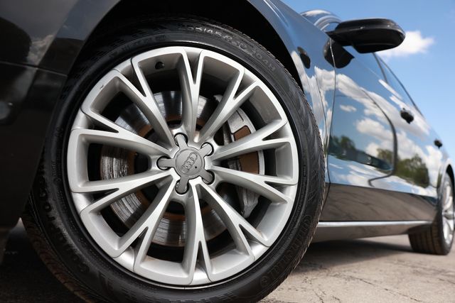 2011 Audi A8 4dr Sedan - 22995875 - 33