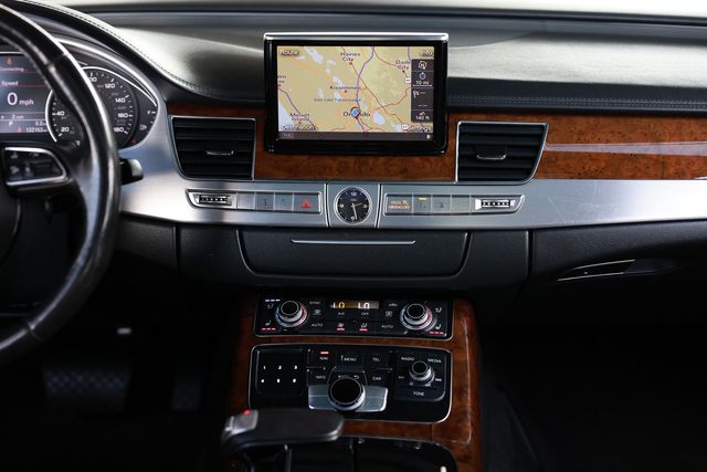 2011 Audi A8 4dr Sedan - 22995875 - 37