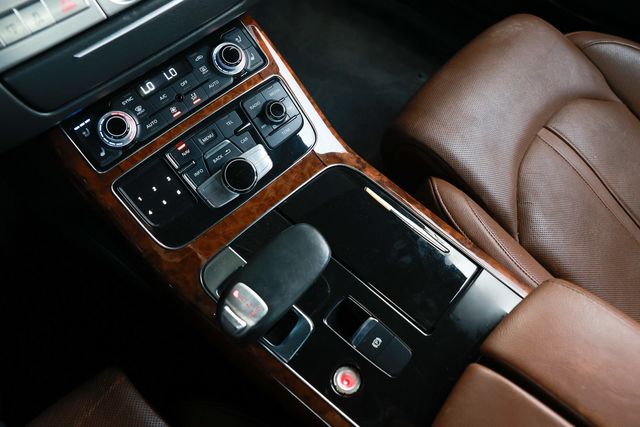 2011 Audi A8 4dr Sedan - 22995875 - 39