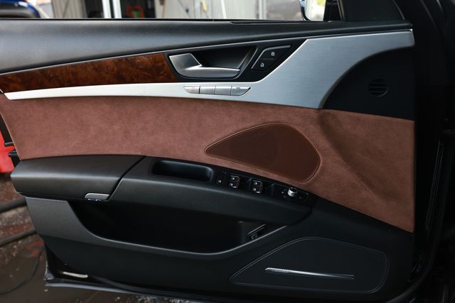 2011 Audi A8 4dr Sedan - 22995875 - 45