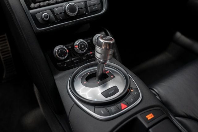 2011 Audi R8 2dr Coupe Automatic quattro 5.2L - 22935229 - 14